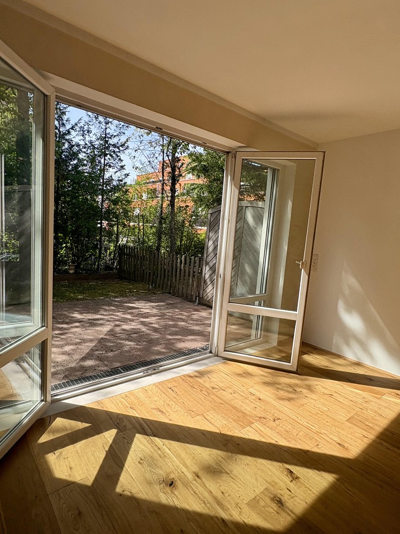 Gartenwohnung mit Reihenhauscharakter - Oase inmitten der Stadt