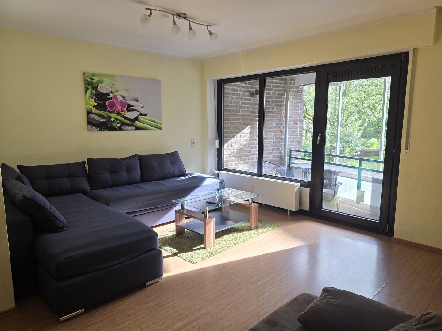 Lakeside Living at Volksgarten | 70 sqm Furnished | Quiet & Central in Düsseldorf