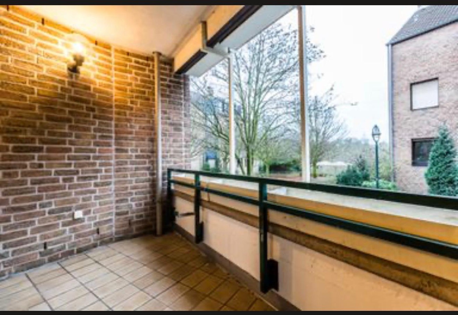 Lakeside Living at Volksgarten | 70 sqm Furnished | Quiet & Central in Düsseldorf – Düsseldorf – Vorschaubild 6