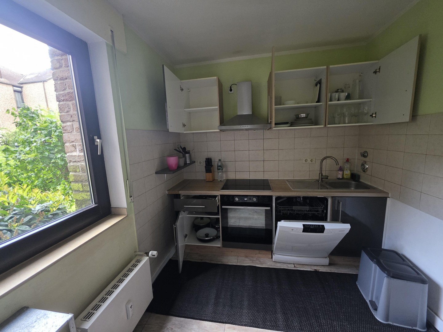 Lakeside Living at Volksgarten | 70 sqm Furnished | Quiet & Central in Düsseldorf – Düsseldorf – Vorschaubild 13