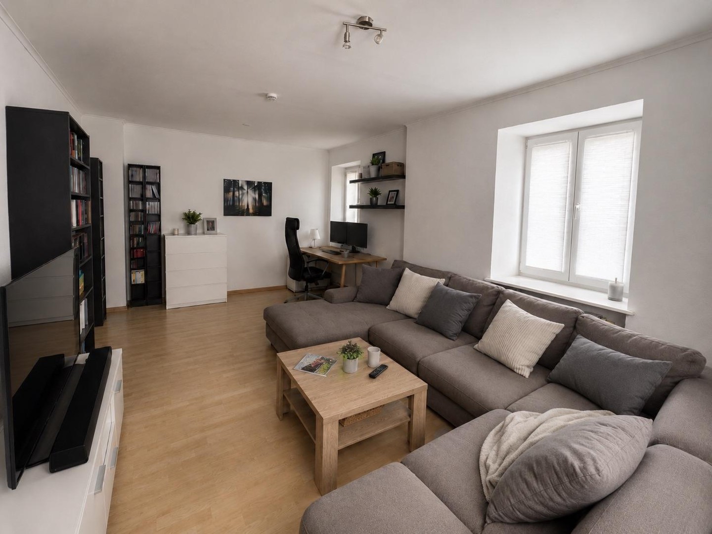Charmante 2-Zimmer-Wohnung in zentraler und ruhiger Lage