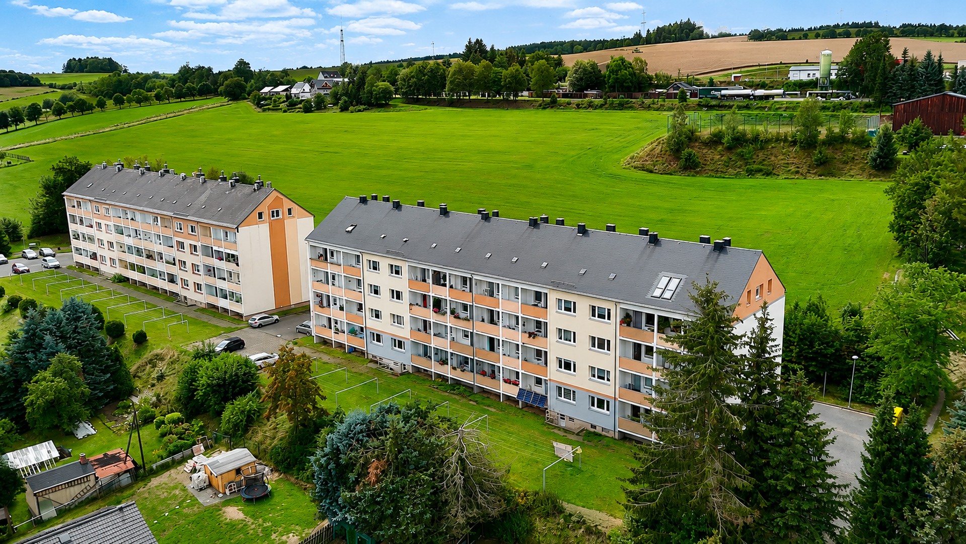 Elterlein: Sonnige 3-Zimmer-DG-Wohnung mit Kamin und Einbauküche in ruhiger Neubauanlage – Elterlein – Vorschaubild 8