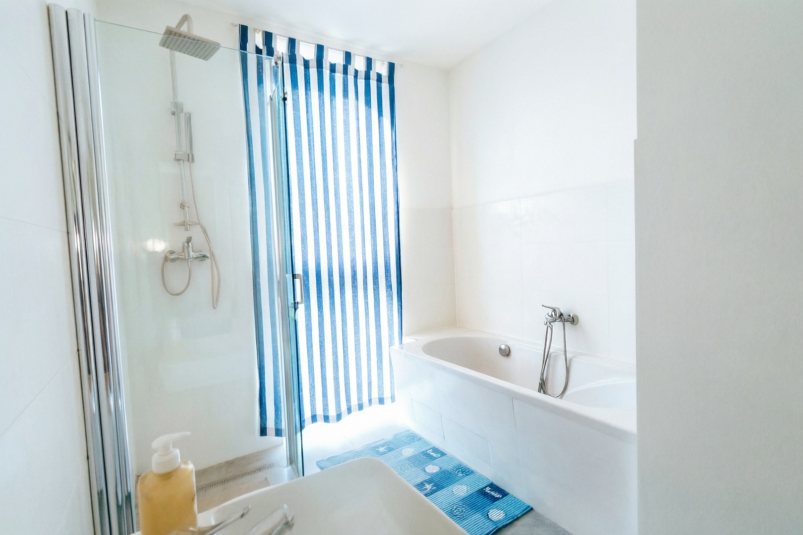 Traumwohnung, Kamin, Balkon, freier Blick - Jung und Alt, Altstadt & Anbindung – Berlin – Vorschaubild 2