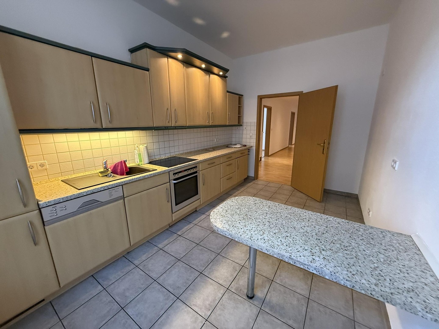 Einziehen und Wohlfühlen – 4-Zi-Wohnung in ruhiger Wohnlage mit perfekter Infrastrukturanbindung – Markranstädt – Vorschaubild 6