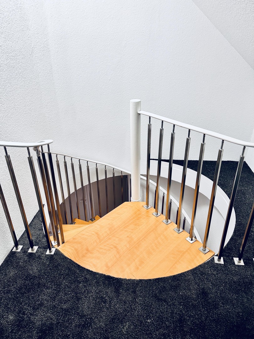 Exklusives Wohnen auf zwei Ebenen – moderne 5-Zimmer-Maisonette mit Balkon & eigener PV-Anlage – Dinslaken – Vorschaubild 5