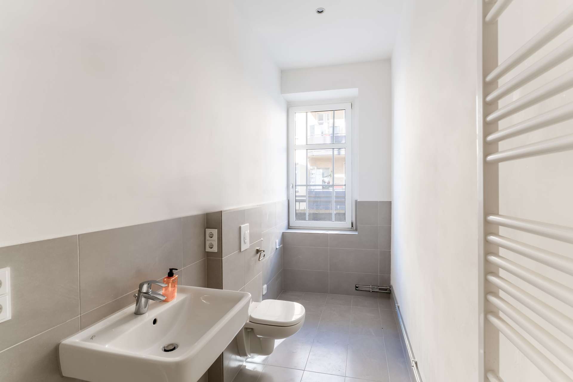 *sofort Bezugsfrei* Hochwertige 3 Zimmer Altbauwohnung I Einbauküche I Balkon – Leipzig – Vorschaubild 17