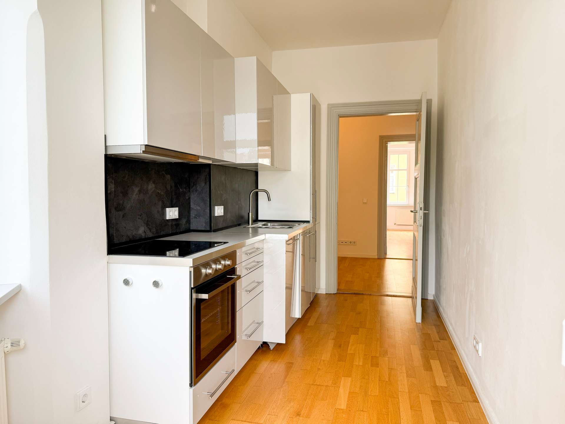 *sofort Bezugsfrei* Hochwertige 3 Zimmer Altbauwohnung I Balkon – Leipzig – Vorschaubild 3
