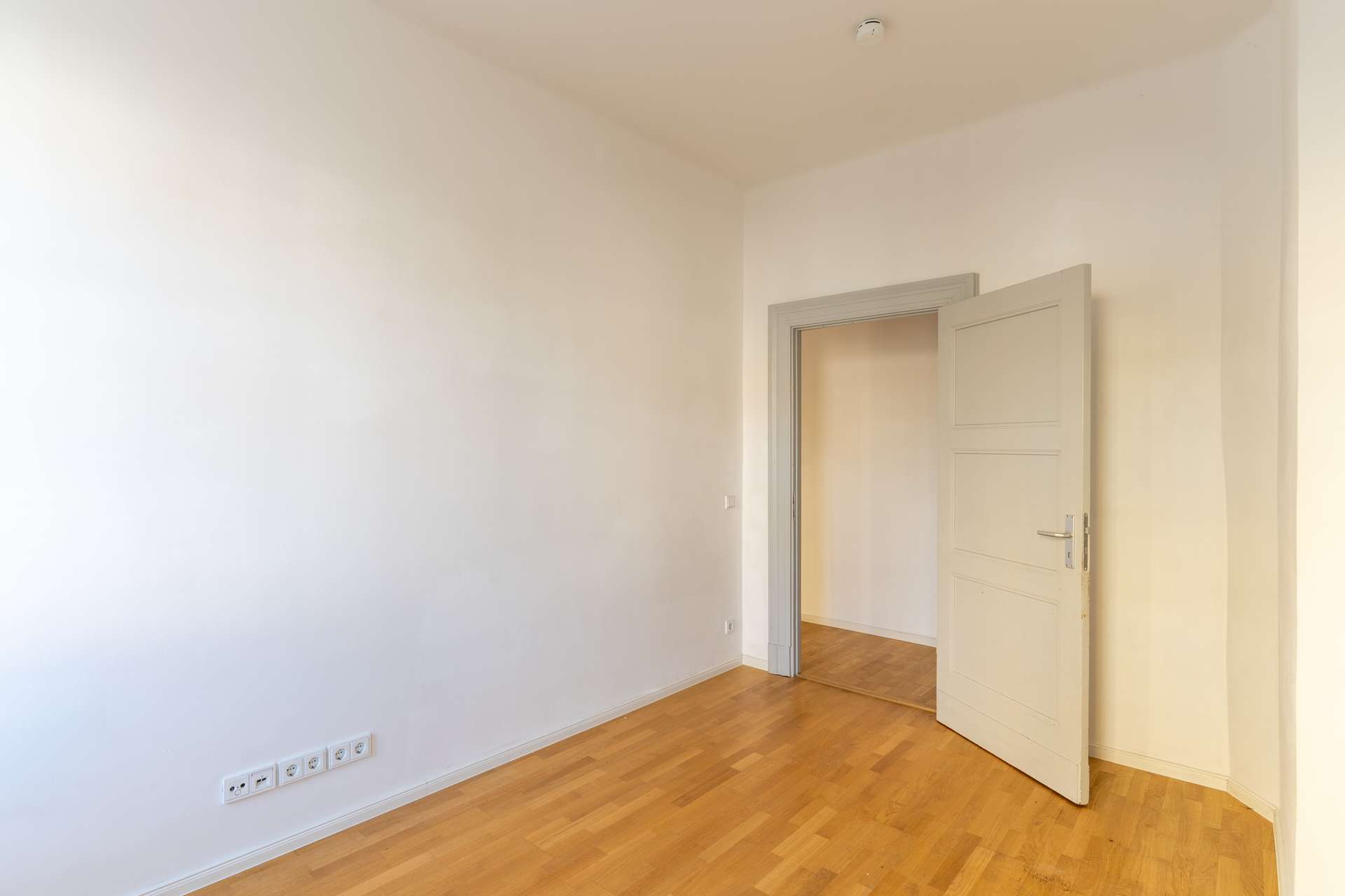 *sofort Bezugsfrei* Hochwertige 3 Zimmer Altbauwohnung I Einbauküche I Balkon – Leipzig – Vorschaubild 11