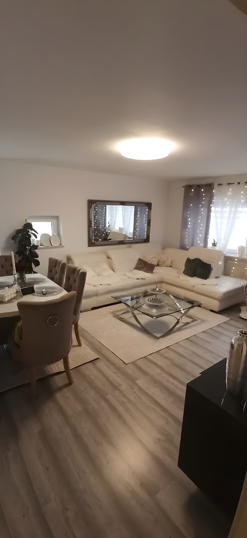 Geschmackvolle, gepflegte 3-Raum-Wohnung mit Balkon in München Feldmoching – München – Vorschaubild 3