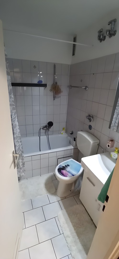 Geschmackvolle, gepflegte 3-Raum-Wohnung mit Balkon in München Feldmoching – München – Vorschaubild 12