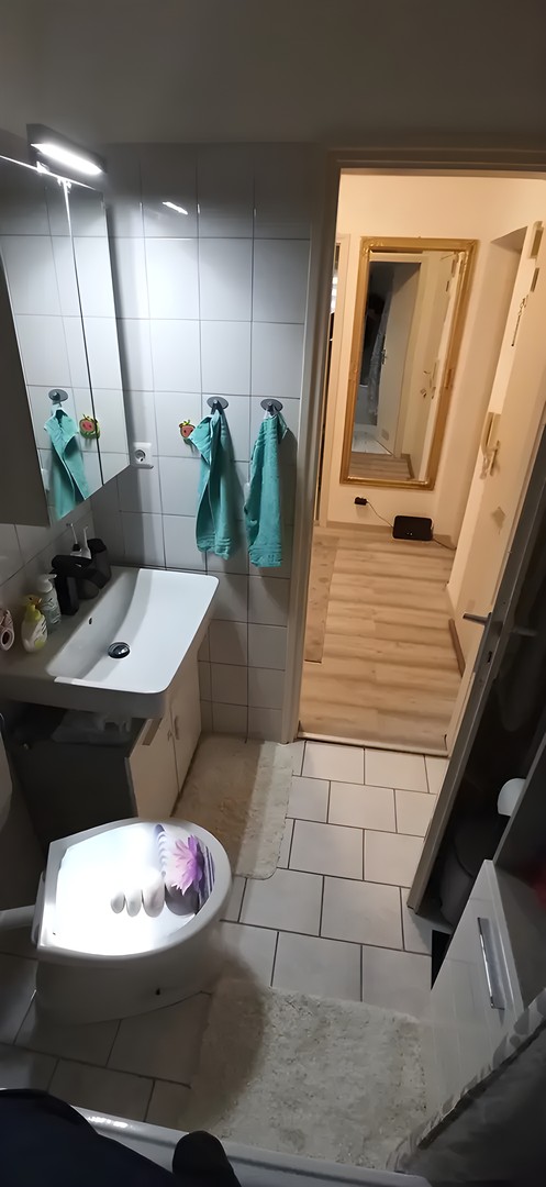 Geschmackvolle, gepflegte 3-Raum-Wohnung mit Balkon in München Feldmoching – München – Vorschaubild 13