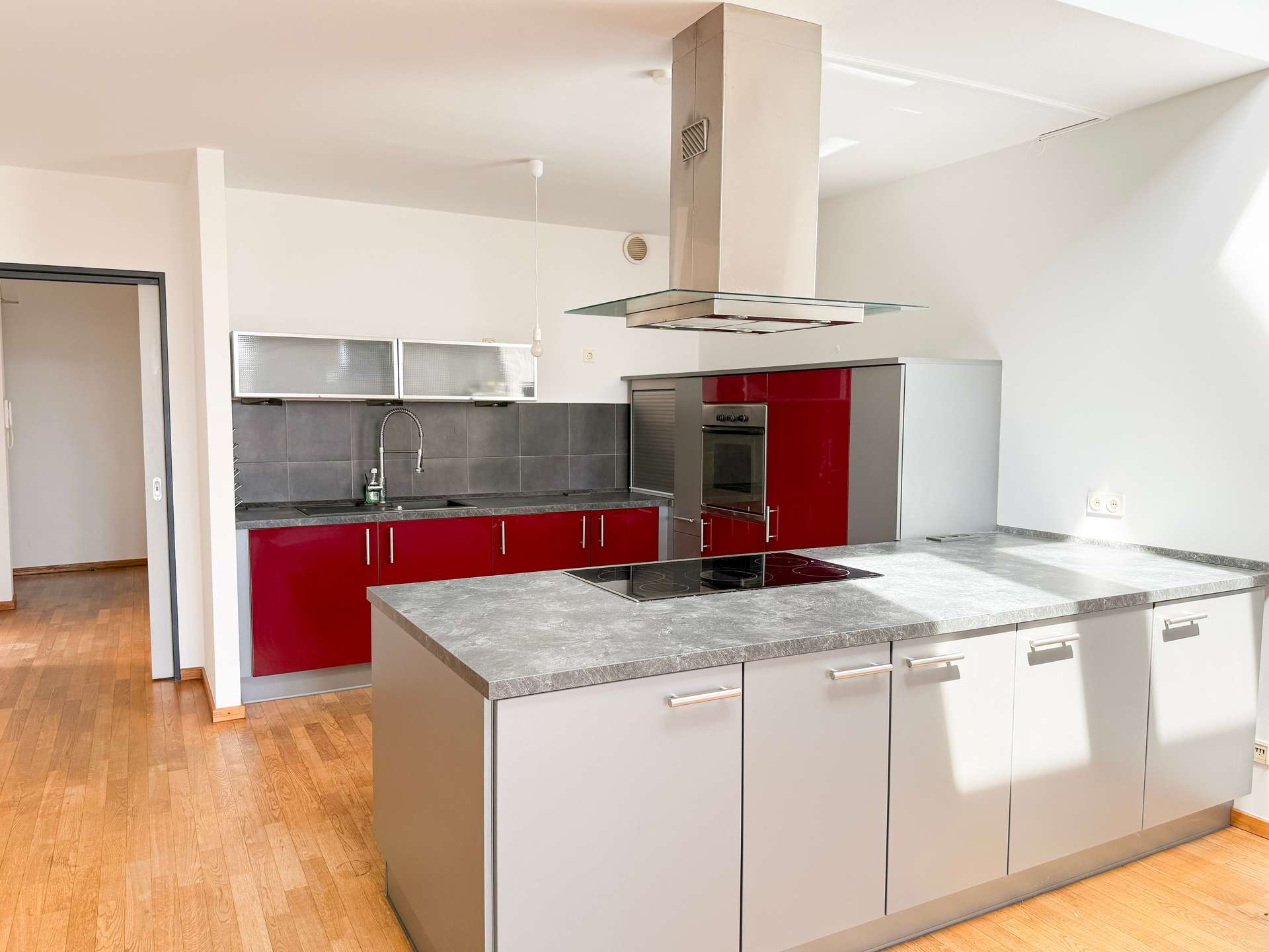 Exklusives Wohnen - EBK | Dachterrasse | Bad en Suite - Maisonette Wohnung im Lipsia Haus – Leipzig – Vorschaubild 3