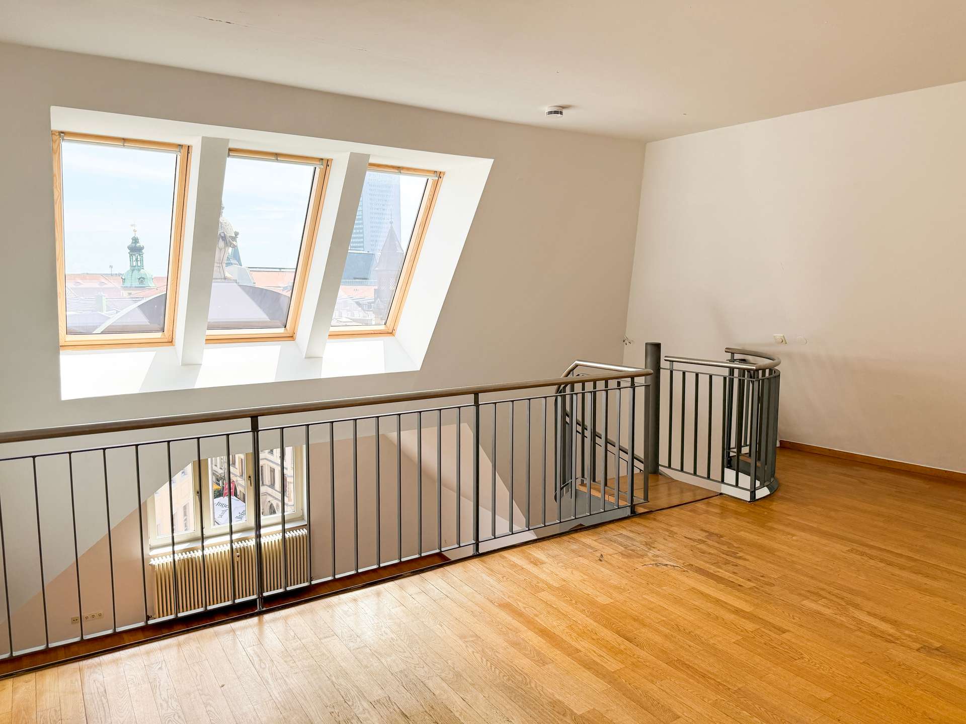 Exklusives Wohnen - EBK | Dachterrasse | Bad en Suite - Maisonette Wohnung im Lipsia Haus – Leipzig – Vorschaubild 4
