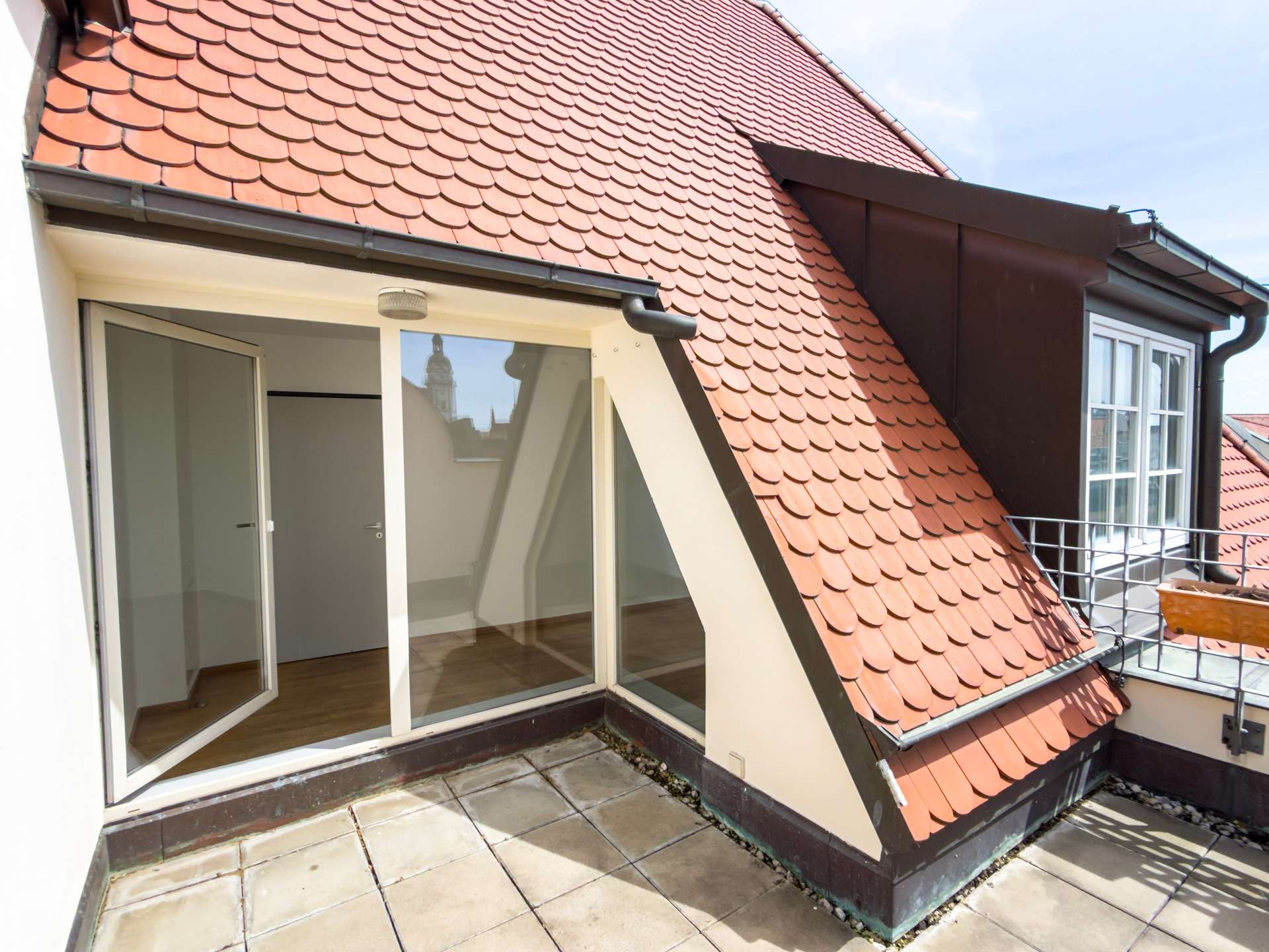 Exklusives Wohnen - EBK | Dachterrasse | Bad en Suite - Maisonette Wohnung im Lipsia Haus – Leipzig – Vorschaubild 8