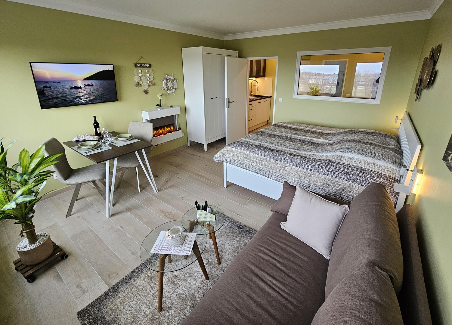 Modernisierte Ferienwohnung am Yachthafen Burgtiefe auf Fehmarn Maklerfrei! – Fehmarn – Bild 1 von 43