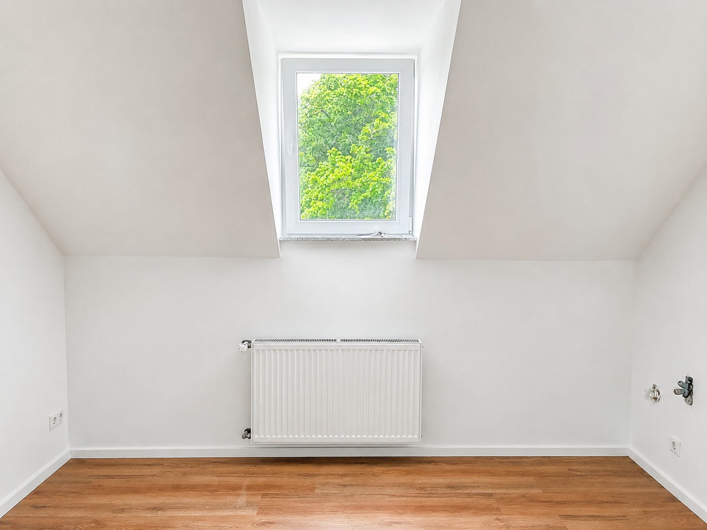 Frischer Wind in Alstaden Ost: Komplett modernisierte 2 Zimmer Wohnung – Oberhausen – Vorschaubild 4
