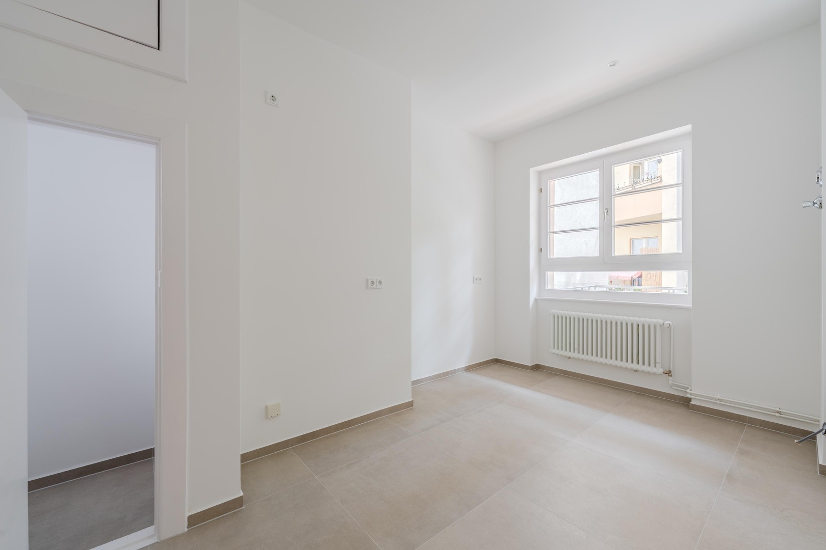 Repräsentativer Altbau in Bestlage: Frisch sanierte 4-Zimmer-Wohnung – bezugsfertig & provisionsfrei – Berlin – Vorschaubild 10