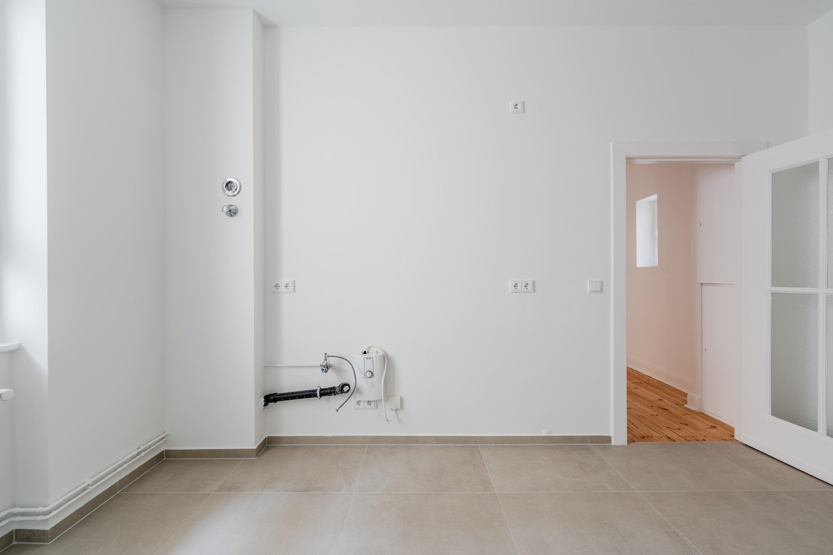 Repräsentativer Altbau in Bestlage: Frisch sanierte 4-Zimmer-Wohnung – bezugsfertig & provisionsfrei – Berlin – Vorschaubild 13