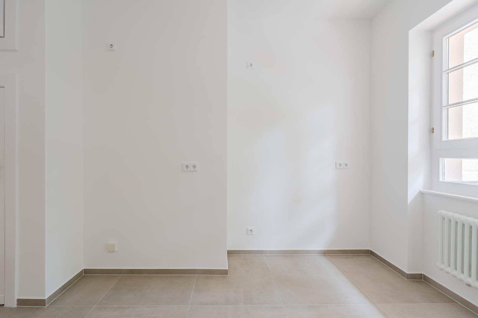 Repräsentativer Altbau in Bestlage: Frisch sanierte 4-Zimmer-Wohnung – bezugsfertig & provisionsfrei – Berlin – Vorschaubild 15