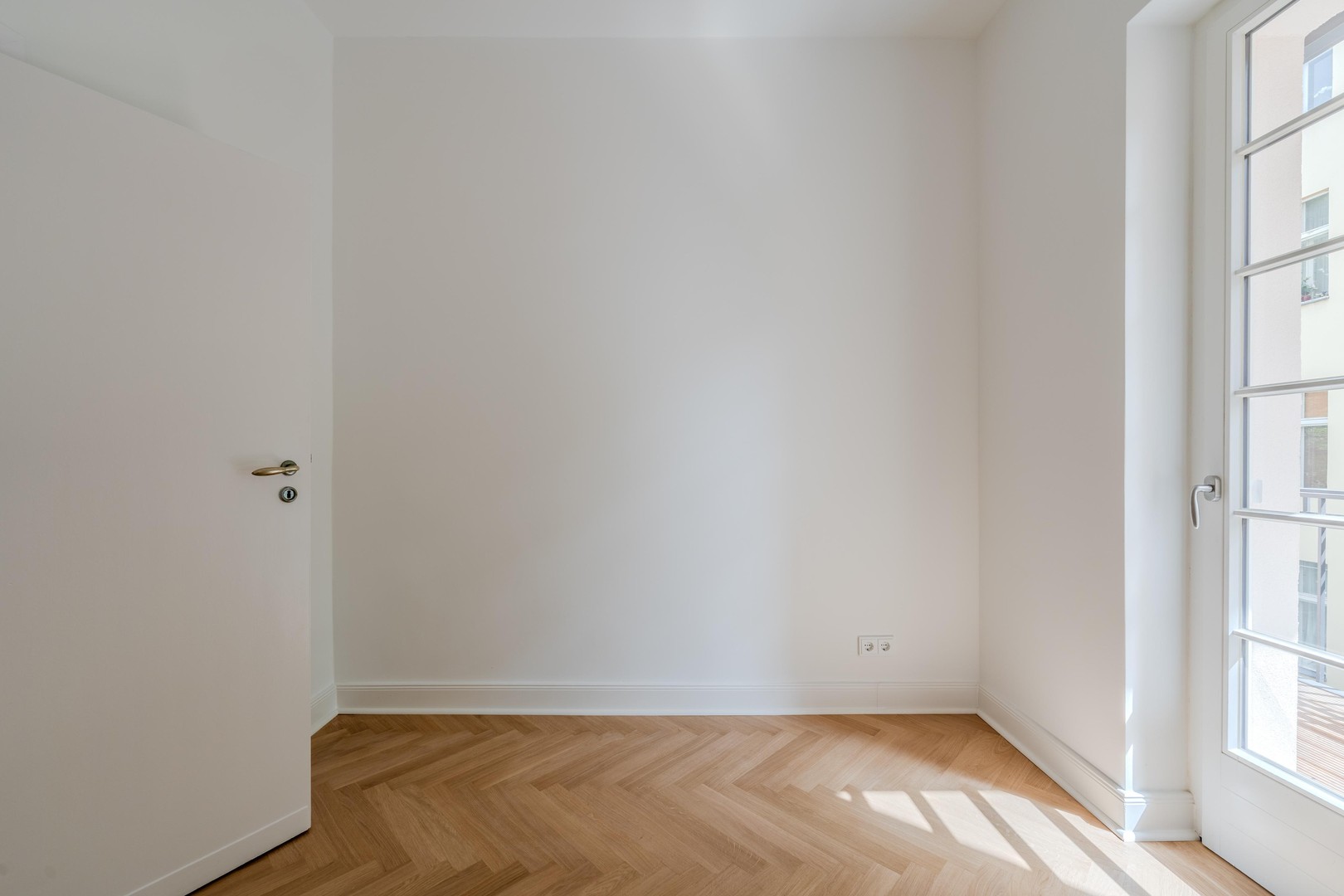 Repräsentativer Altbau in Bestlage: Frisch sanierte 4-Zimmer-Wohnung – bezugsfertig & provisionsfrei – Berlin – Vorschaubild 17