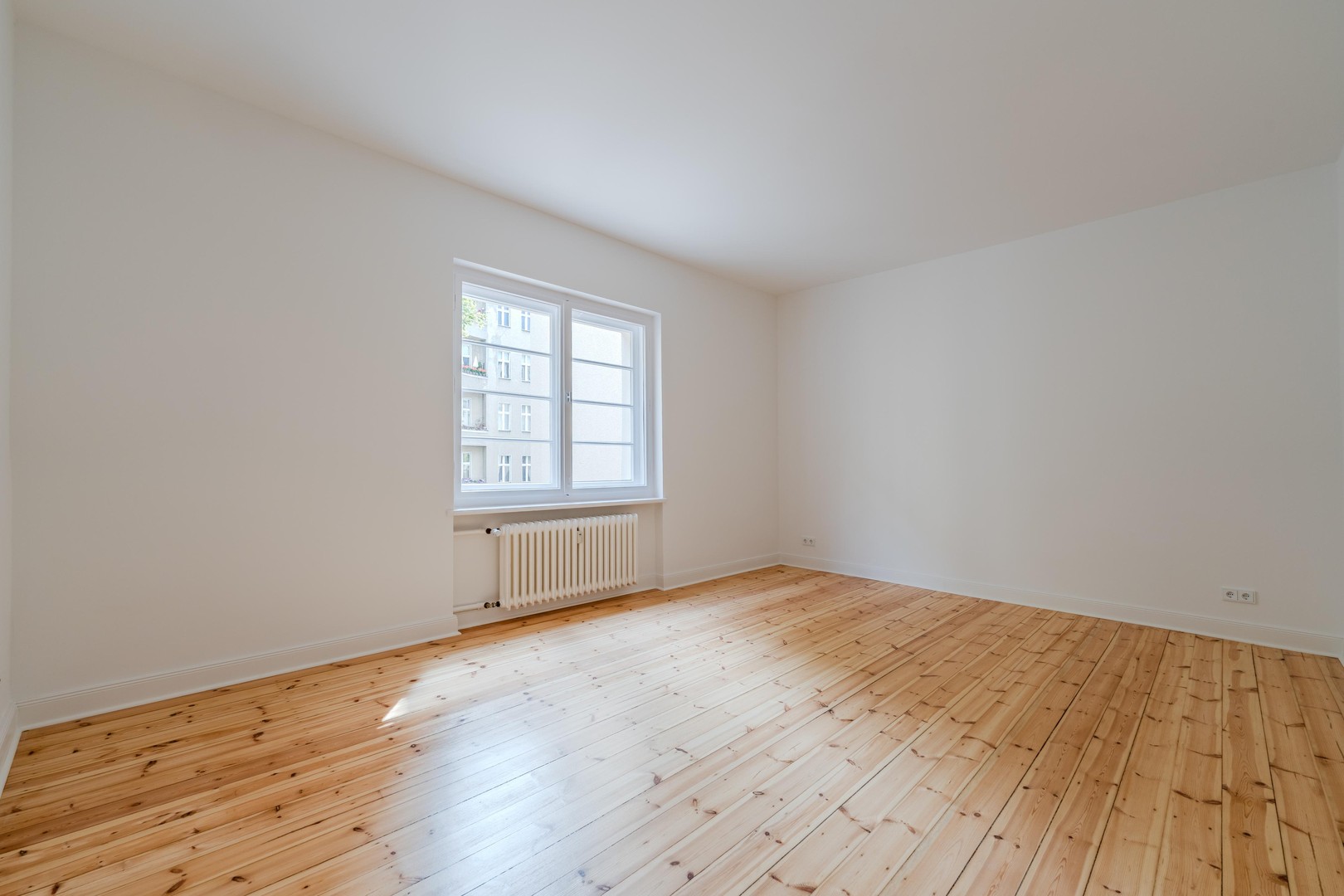 Repräsentativer Altbau in Bestlage: Frisch sanierte 4-Zimmer-Wohnung – bezugsfertig & provisionsfrei – Berlin – Vorschaubild 22