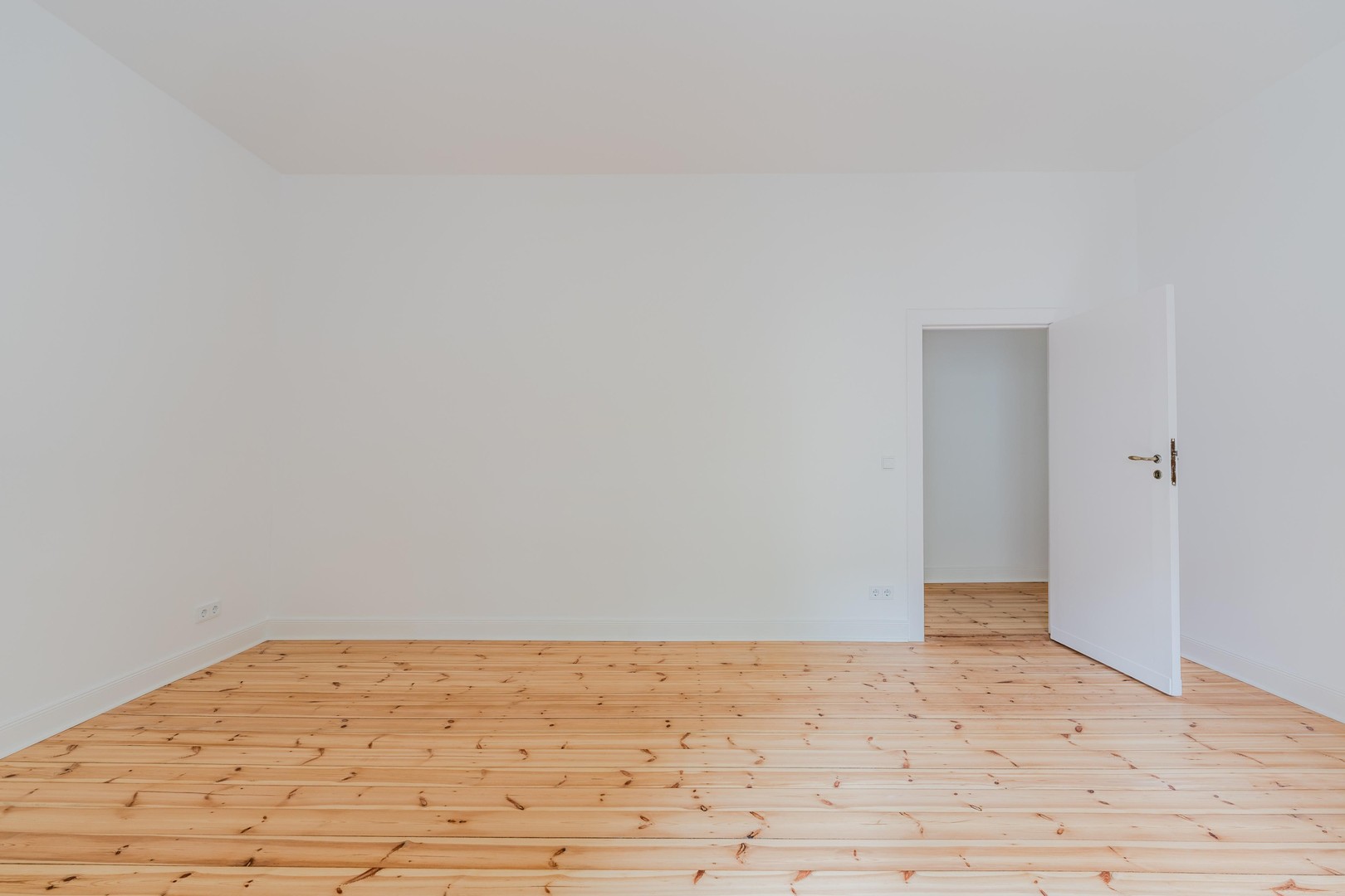 Repräsentativer Altbau in Bestlage: Frisch sanierte 4-Zimmer-Wohnung – bezugsfertig & provisionsfrei – Berlin – Vorschaubild 25