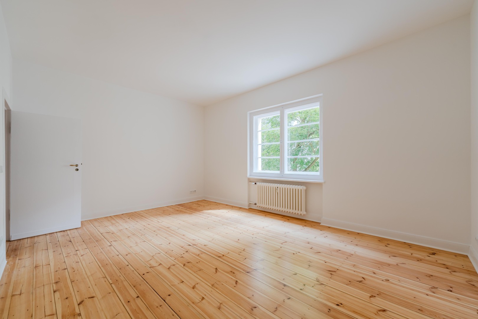 Repräsentativer Altbau in Bestlage: Frisch sanierte 4-Zimmer-Wohnung – bezugsfertig & provisionsfrei – Berlin – Vorschaubild 26