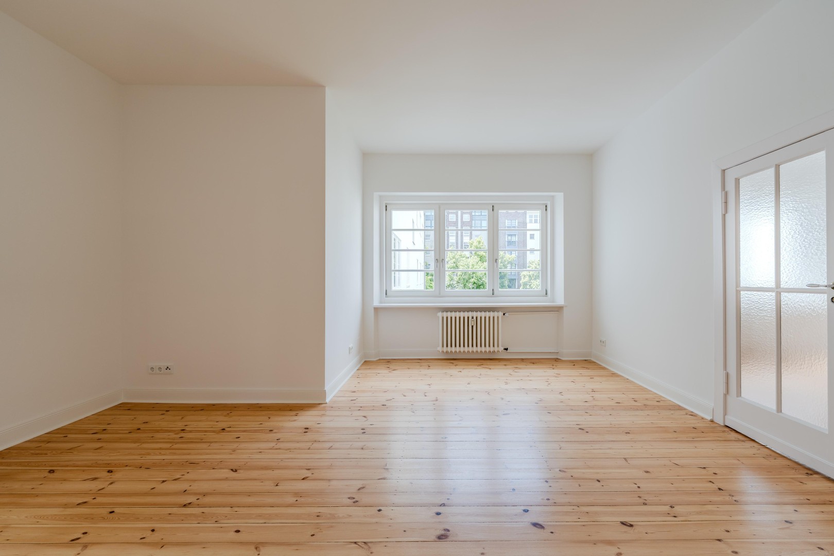 Repräsentativer Altbau in Bestlage: Frisch sanierte 4-Zimmer-Wohnung – bezugsfertig & provisionsfrei – Berlin – Vorschaubild 30