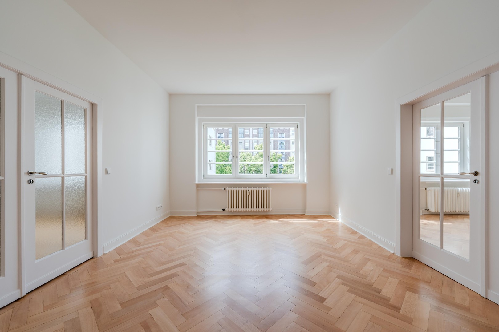 Repräsentativer Altbau in Bestlage: Frisch sanierte 4-Zimmer-Wohnung – bezugsfertig & provisionsfrei – Berlin – Vorschaubild 35