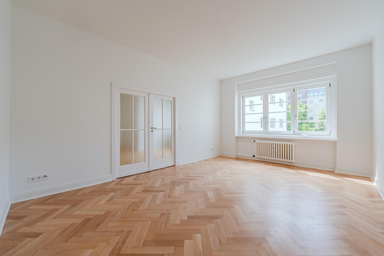 Repräsentativer Altbau in Bestlage: Frisch sanierte 4-Zimmer-Wohnung – bezugsfertig & provisionsfrei – Berlin – Vorschaubild 36