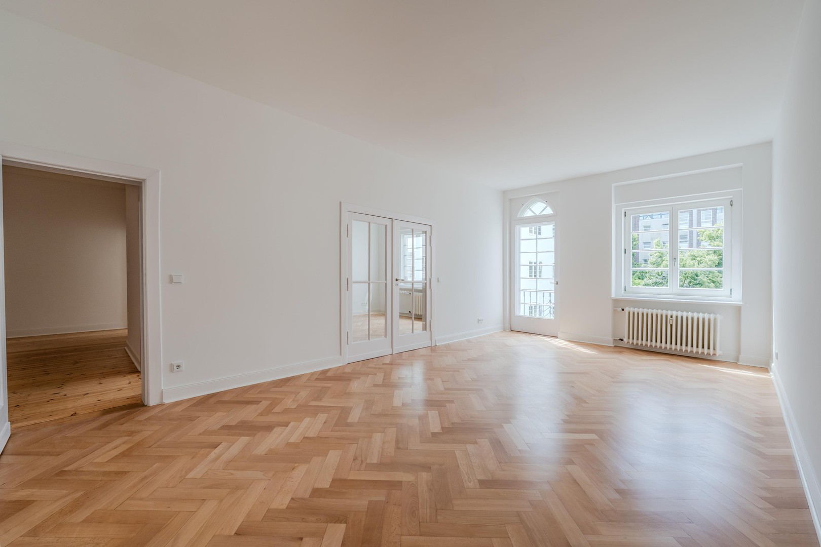 Repräsentativer Altbau in Bestlage: Frisch sanierte 4-Zimmer-Wohnung – bezugsfertig & provisionsfrei – Berlin – Vorschaubild 46