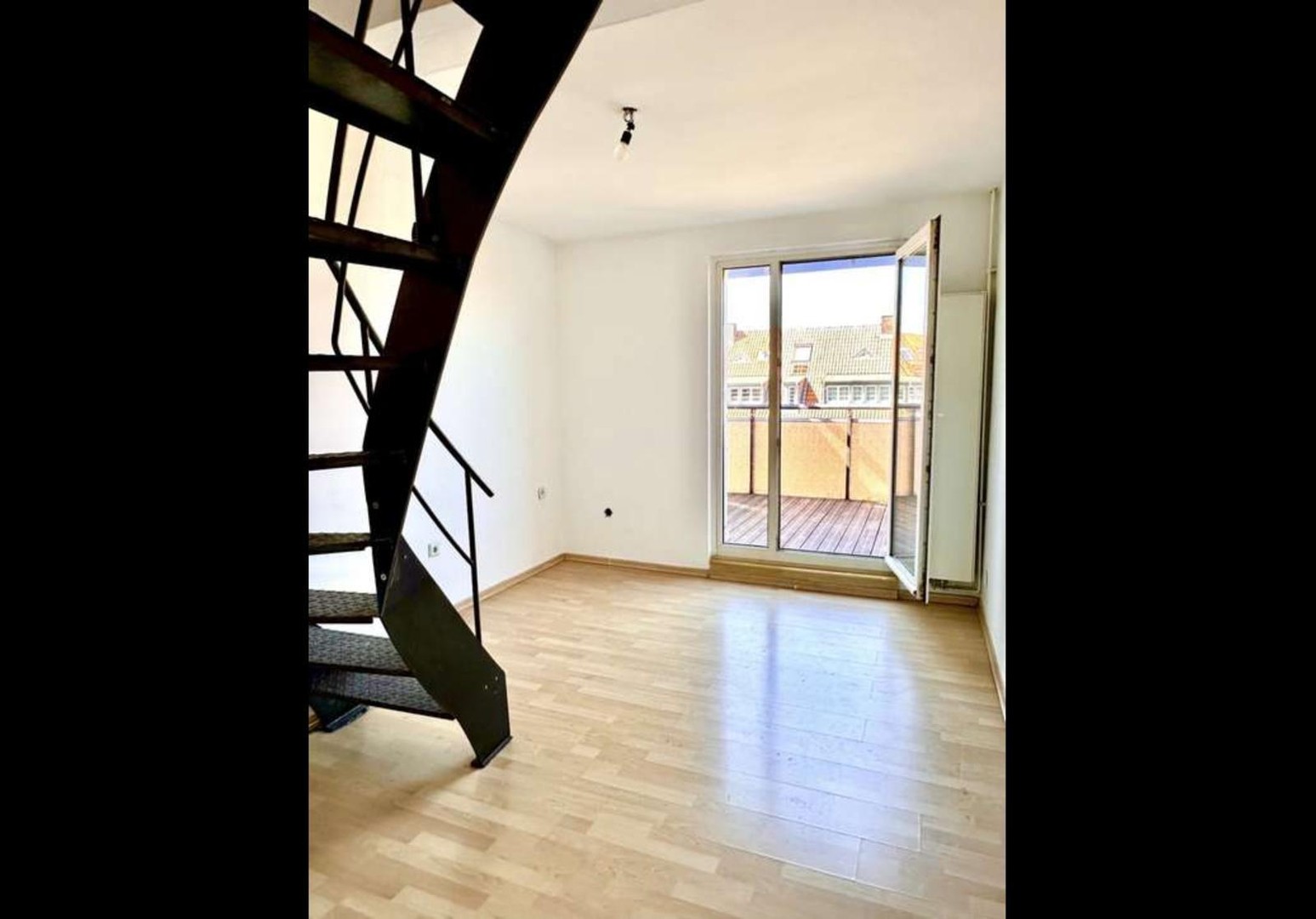 Attraktive, helle Maisonette-Wohnung mit Terrasse und Weitblick – Düsseldorf – Vorschaubild 9