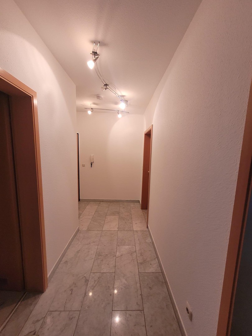 helle 3 Zimmerwohnung mit großem Balkon Verkauf oder Vermietung – Chemnitz – Vorschaubild 10