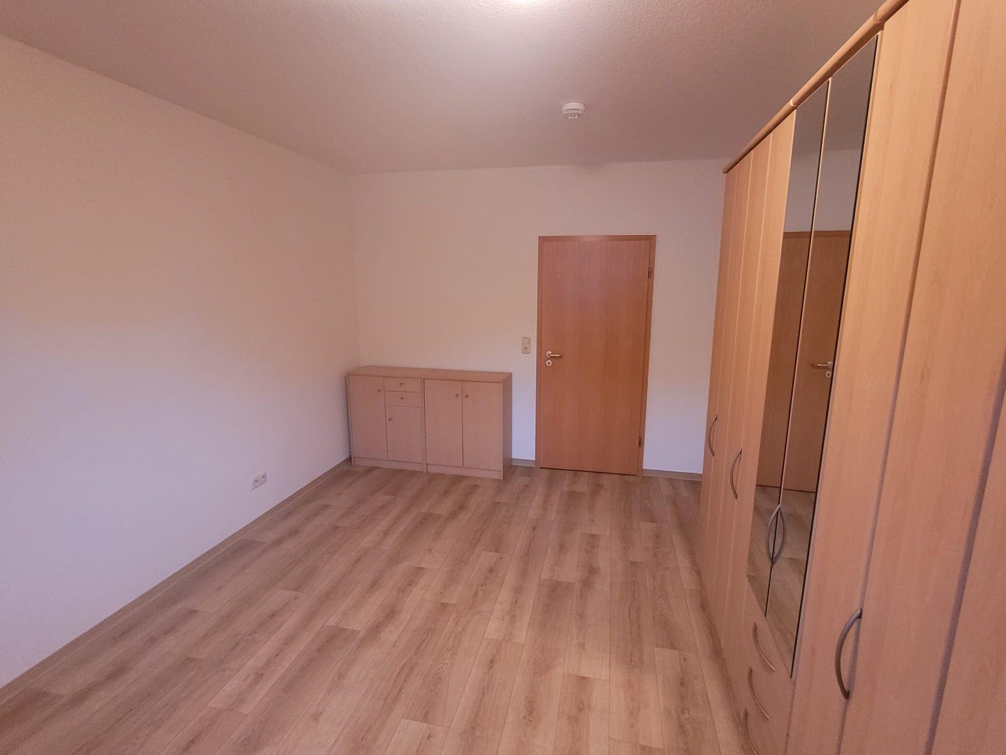 helle 3 Zimmerwohnung mit großem Balkon Verkauf oder Vermietung – Chemnitz – Vorschaubild 20
