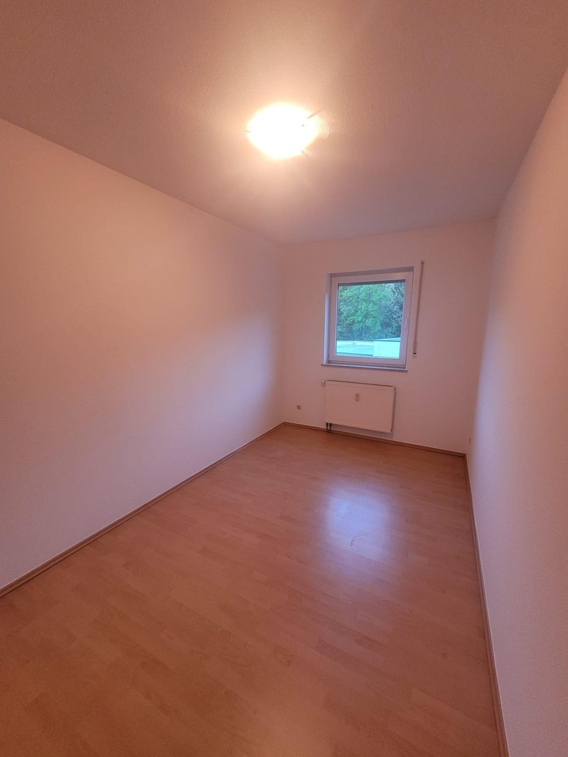 helle 3 Zimmerwohnung mit großem Balkon Verkauf oder Vermietung – Chemnitz – Vorschaubild 23