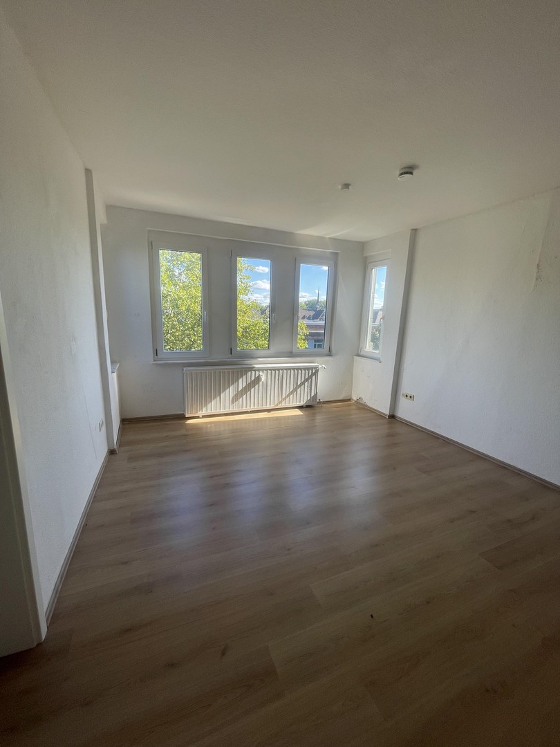 Geräumige Dachgeschosswohnung in Sterkrade – Oberhausen – Vorschaubild 4