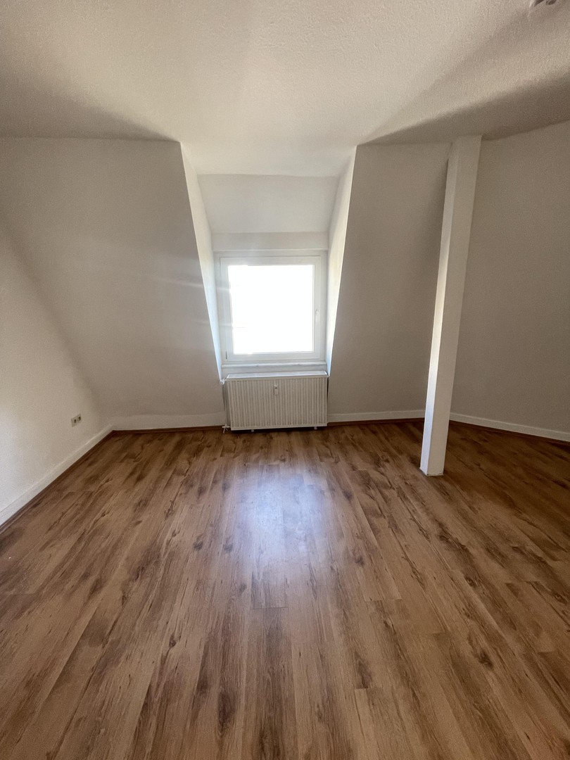 Geräumige Dachgeschosswohnung in Sterkrade – Oberhausen – Vorschaubild 6