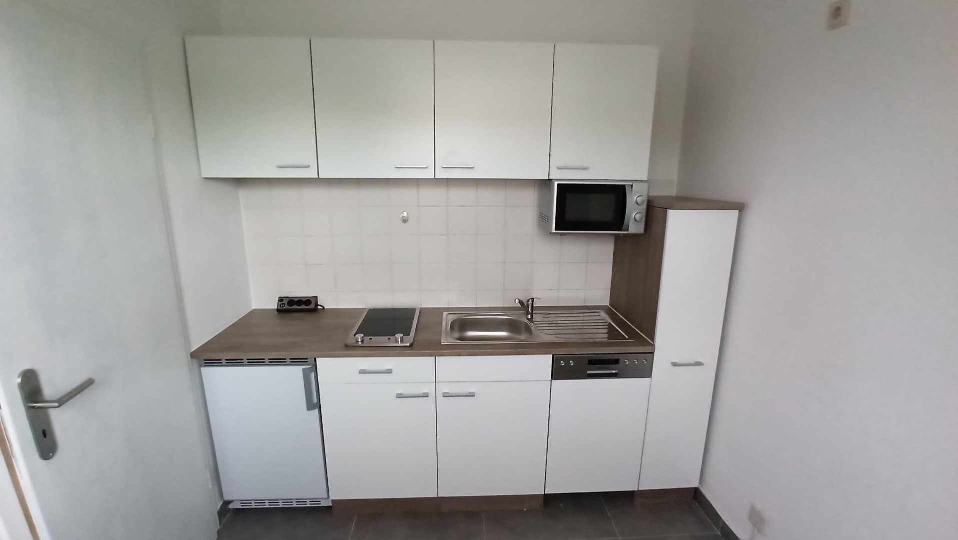 Frisch renoviert: Helle Wohnung mit großem, sonnigen Balkon – Ludwigshafen – Vorschaubild 5