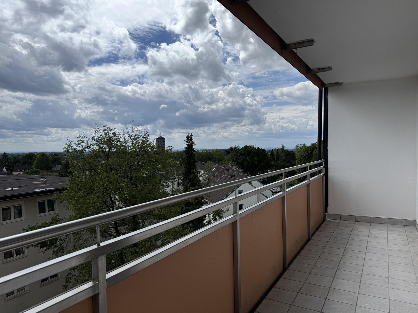 Ruhig wohnen mit Aussicht – 2-Zimmer-Wohnung im 6. OG mit Aufzug – Mettmann – Vorschaubild 7
