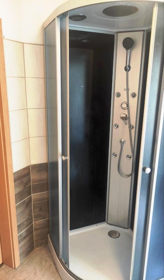1-Zimmer Whg, 40 m2, ab sofort, in 75323 Bad Wildbad und 2_Zimmer Whg, 60 m2 ab 01.08.2026 – Bad Wildbad – Vorschaubild 9