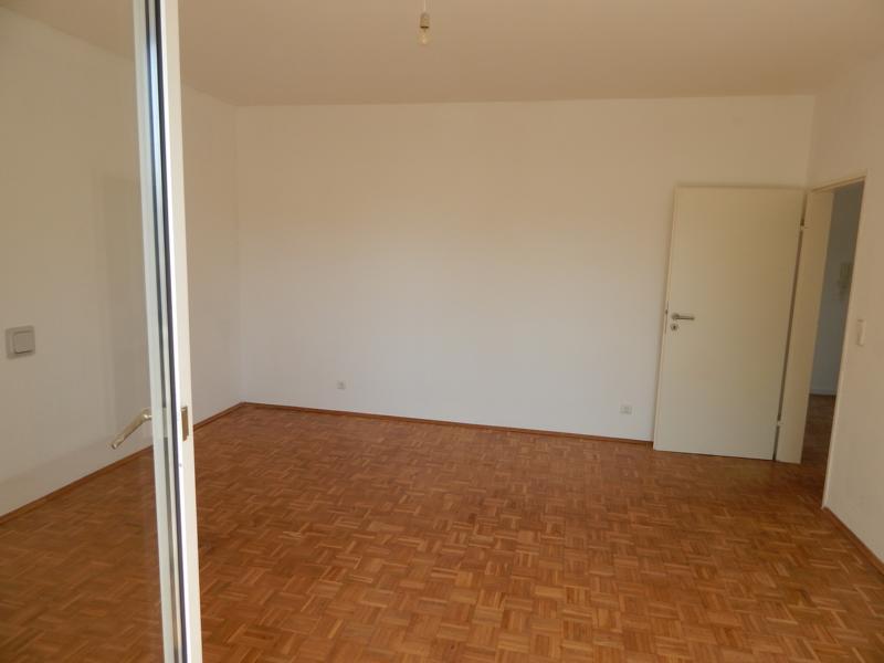 Frisch renovierte 3-Zimmer-Wohnung mit Balkon, Loggia & saniertem Bad im gepflegten Zweifamilienhaus – Trier – Vorschaubild 23