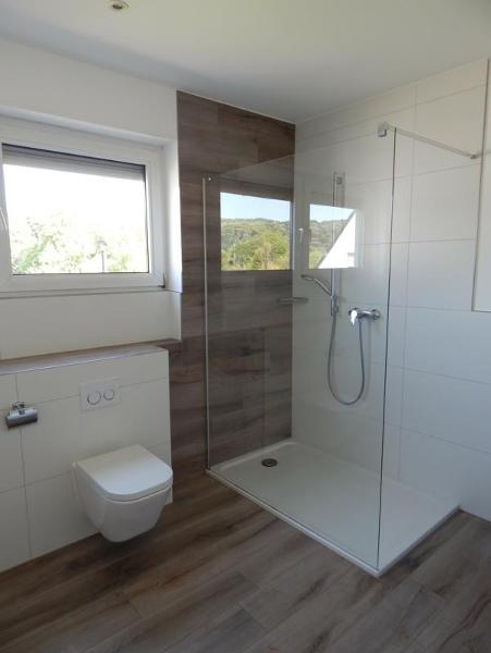 Frisch renovierte 3-Zimmer-Wohnung mit Balkon, Loggia & saniertem Bad im gepflegten Zweifamilienhaus – Trier – Vorschaubild 27