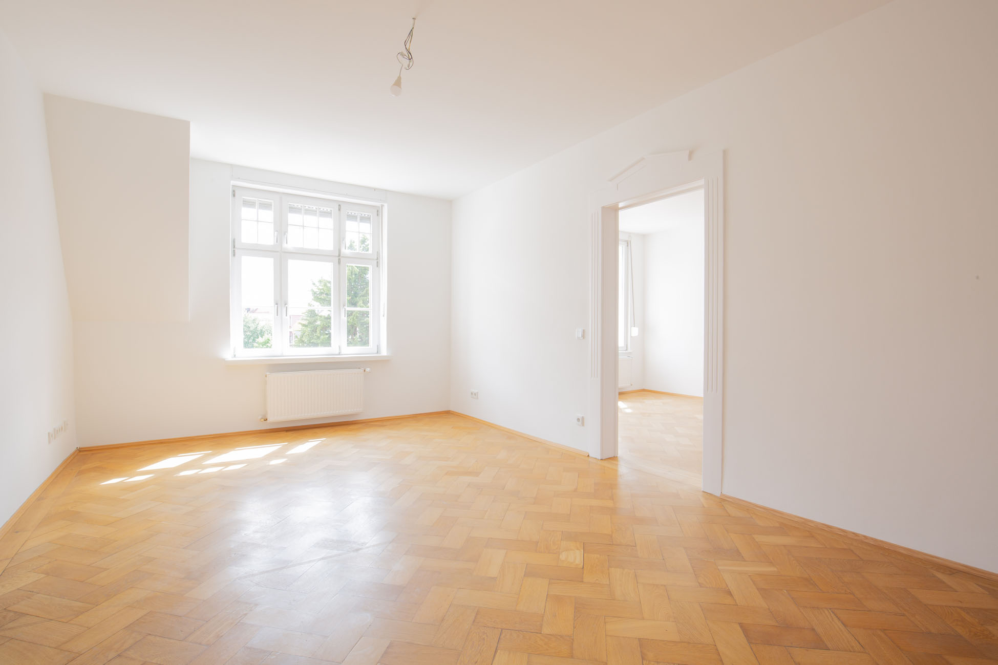AIGNER - Helles 3 Zimmer Altbaujuwel mit Einbauküche am Hohenzollernplatz