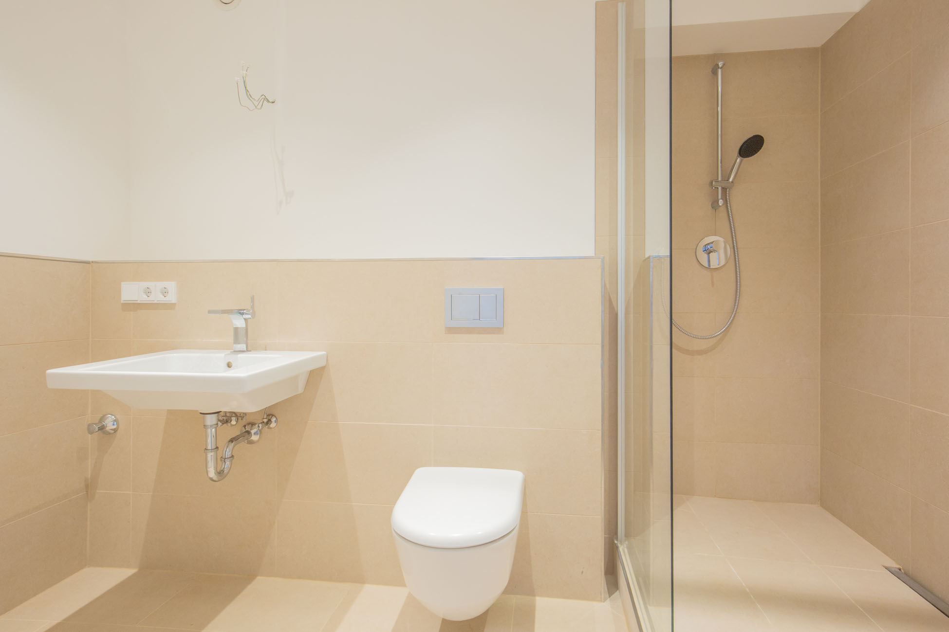 AIGNER - Helles 3 Zimmer Altbaujuwel mit Einbauküche am Hohenzollernplatz – München – Vorschaubild 6