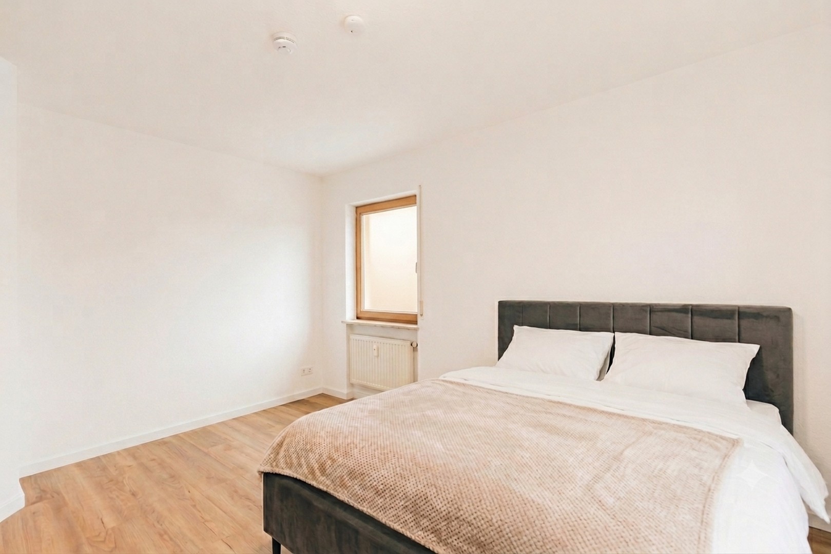 Attraktives Investment mit Top-Lage in Stuttgart-Stammheim: 2-Zi-Wohnung m. neuem Bad&eigenem Garten – Stuttgart – Vorschaubild 6