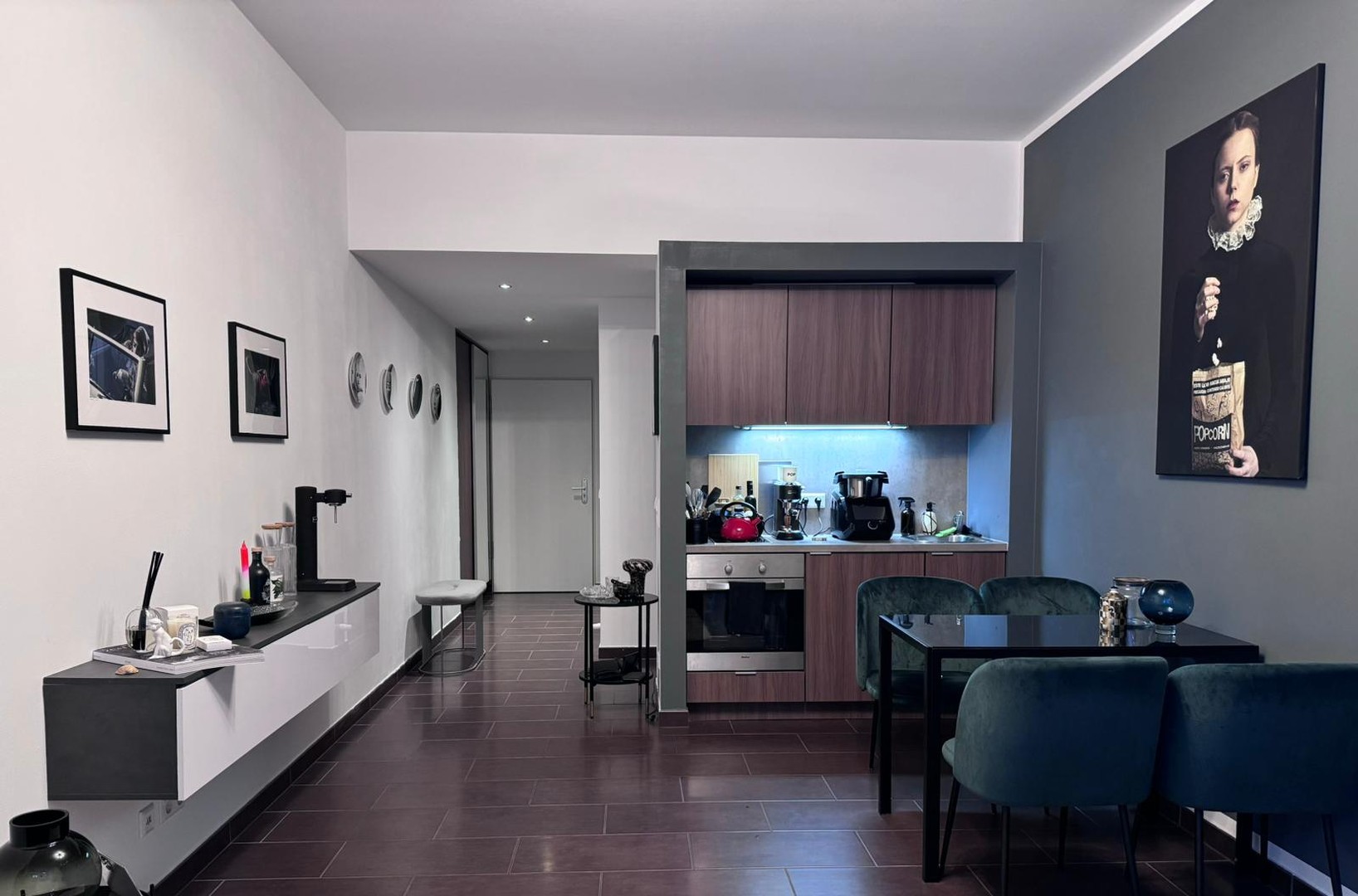 Großes Apartment, Möbiliert, im Zentrum Münchens ab 01.08.26 zu vermieten – München – Bild 1 von 18