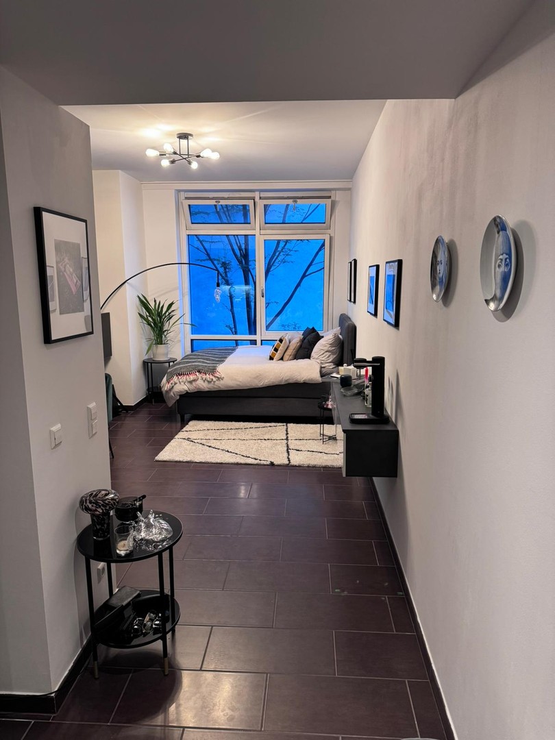 Großes Apartment, Möbiliert, im Zentrum Münchens ab 01.08.26 zu vermieten – München – Vorschaubild 4