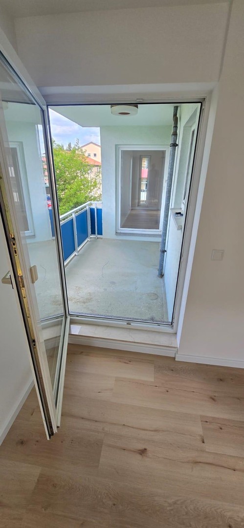 zwei Zimmer Wohnung in Bernau bei Berlin mit Balkon & Tiefgarage frisch renoviert – Bernau bei Berlin – Vorschaubild 7