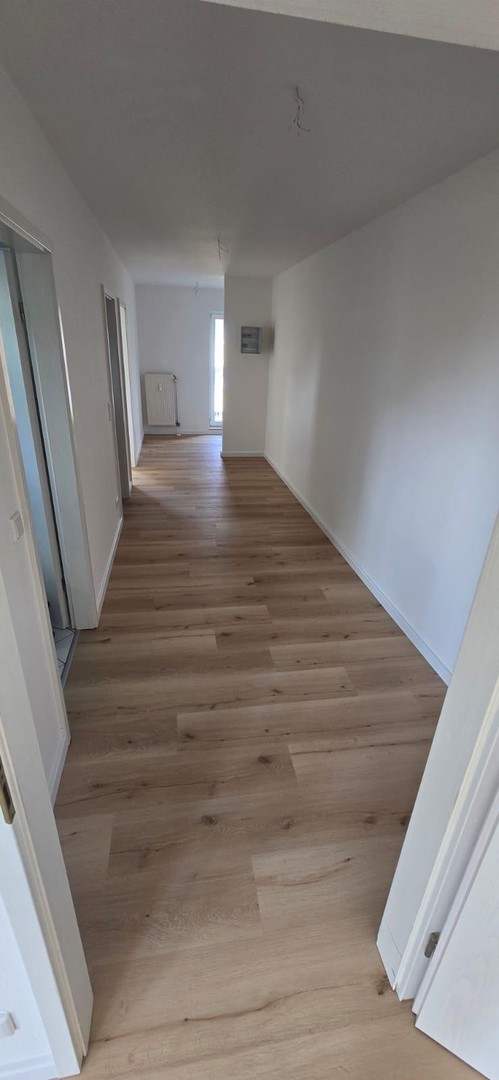 zwei Zimmer Wohnung in Bernau bei Berlin mit Balkon & Tiefgarage frisch renoviert – Bernau bei Berlin – Vorschaubild 8