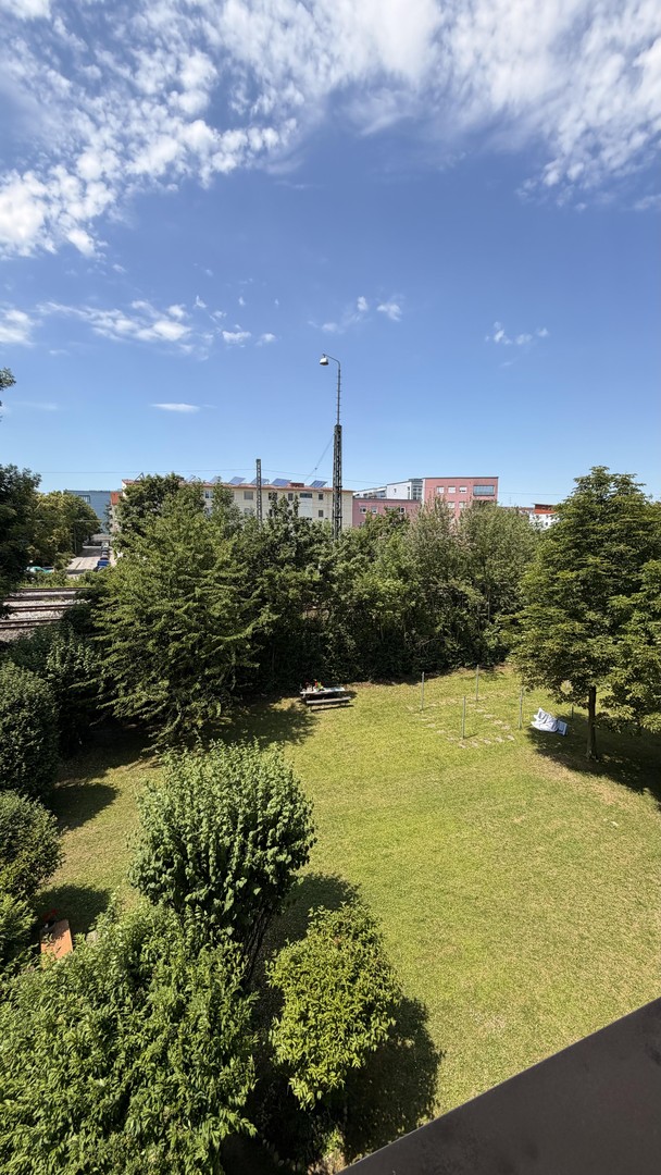 Zentrale, möblierte Zweizimmerwohnung mit Stellplatz (WG möglich) – München – Vorschaubild 6
